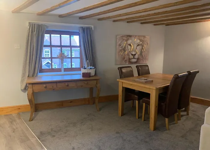 Two, The Carriage House, Bilbrough, 아파트